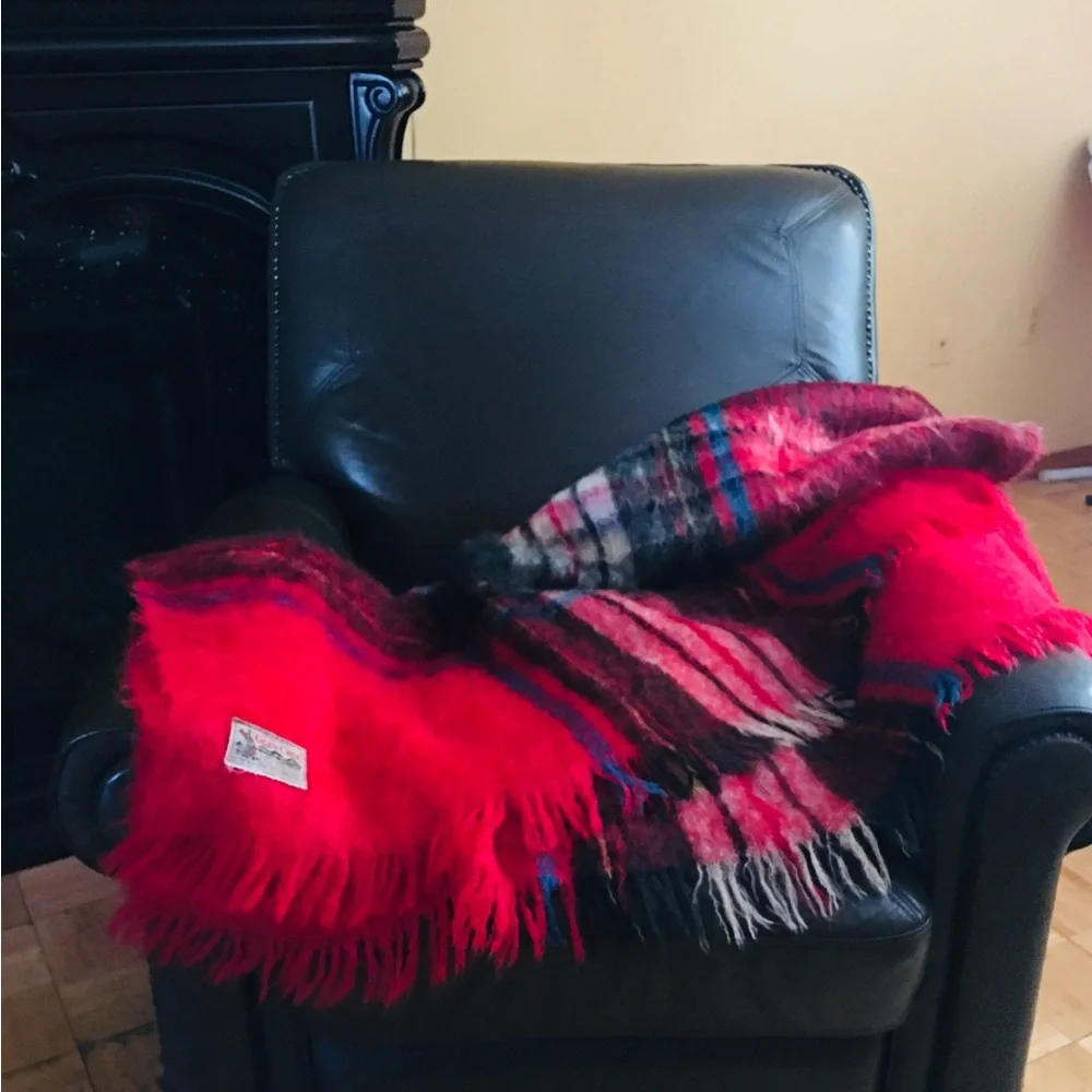Vintage Glen Cree Scottish Mohair Blanket Red Green Tartan Plaid Throw 52”x78”